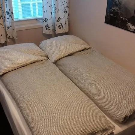 Ekirom Guest house *